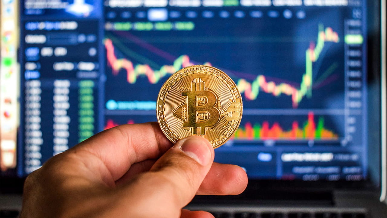 The Impact of Cryptocurrency on Traditional Finance